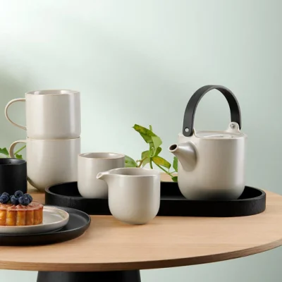 CoppaTofu-TeeundKuchen_2e7b1b18-8a43-4429-9131-67997128079f_540x Teapot with wooden handle, tofu