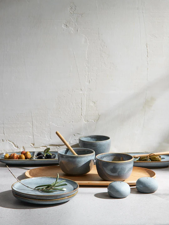 Saisons-Denim-ovalePlatte-1Aperitifteller-Teller-schalen_5ae0cae6-0e8d-4ac6-8d76-386e958cb662_540x Bowl, denim
