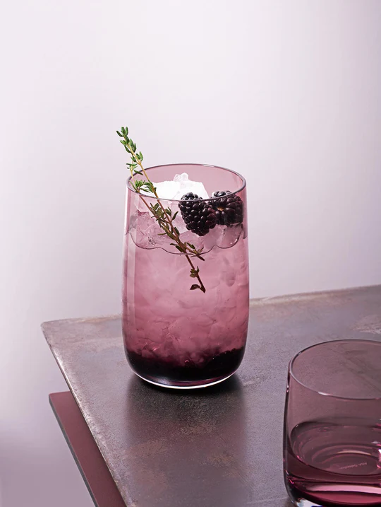 Sarabi-Berry-Trinkglas_32a3e9e7-59ac-4c41-8b69-5b89be87107e_540x Longdrink glass, berry 0.4l