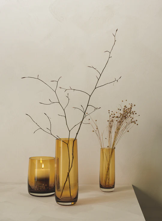 Ajana-Glas-Vasen-Amber_540x.webp Vase, amber (L)
