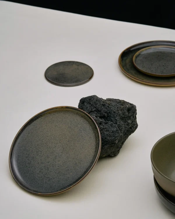 Ecom_B5116203B_02-jpg Plate L — Indi Grey